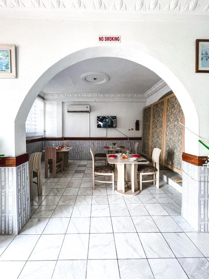 Hill View Hotel Mccarthy Hills Botianaw Luaran gambar