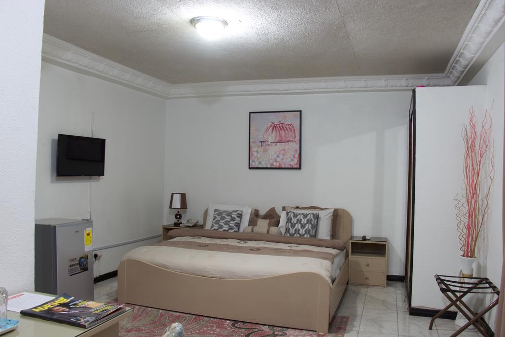 Hill View Hotel Mccarthy Hills Botianaw Luaran gambar