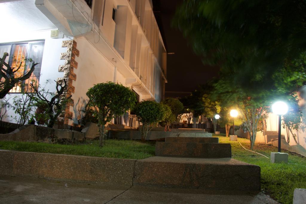 Hill View Hotel Mccarthy Hills Botianaw Luaran gambar