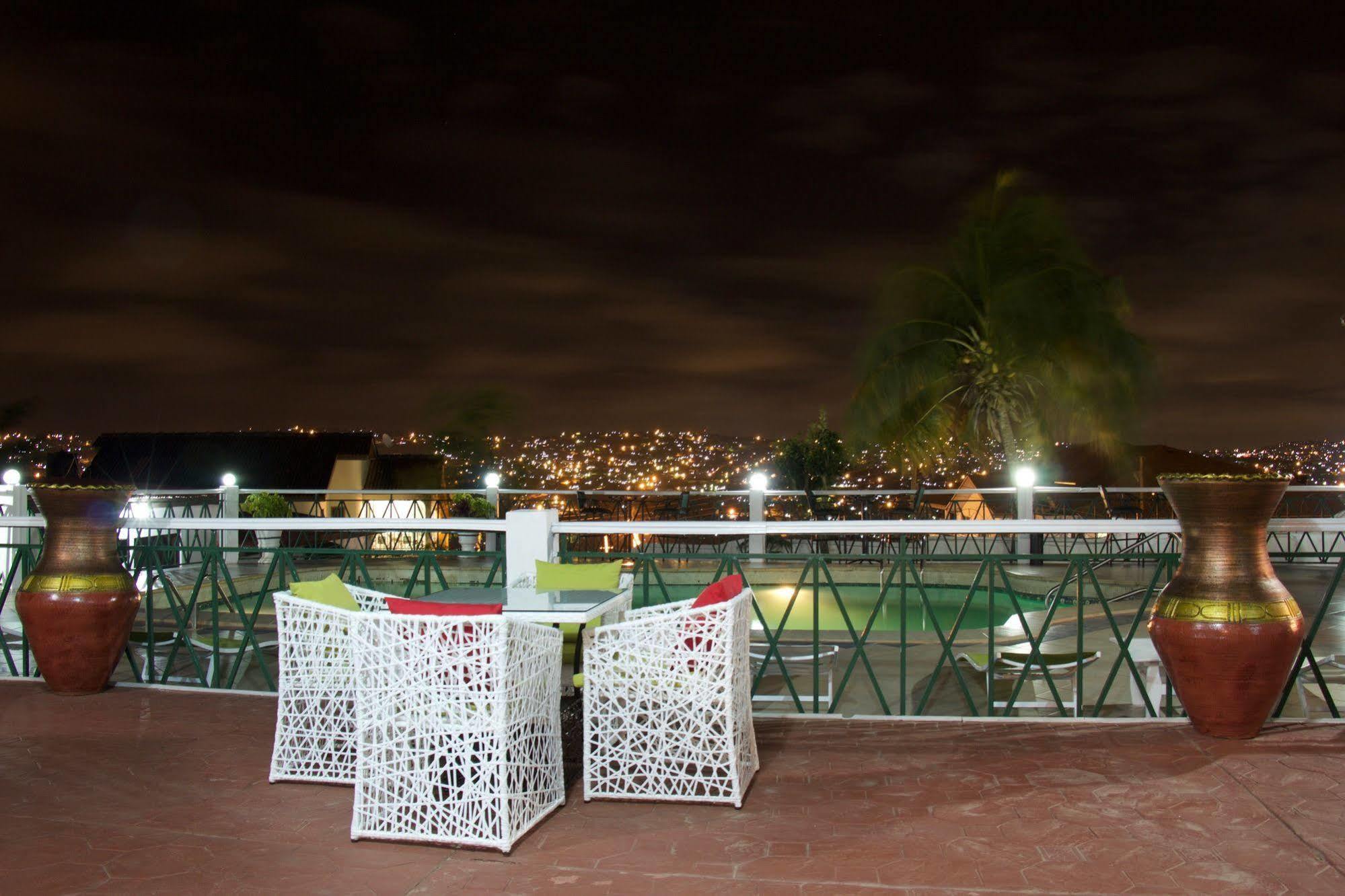 Hill View Hotel Mccarthy Hills Botianaw Luaran gambar